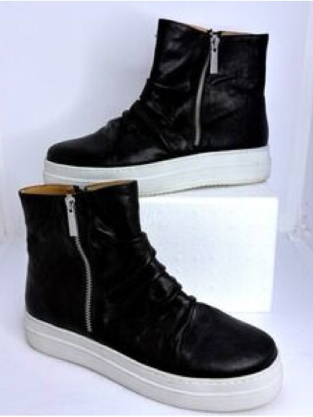 NWOB • J/SLIDES “Tina” Leather Waterproof Platform Sneaker Bootie • Women’s 7.5